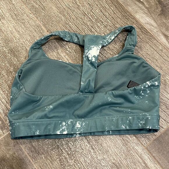 Green Marble Sports Bra - Picture 2 of 3